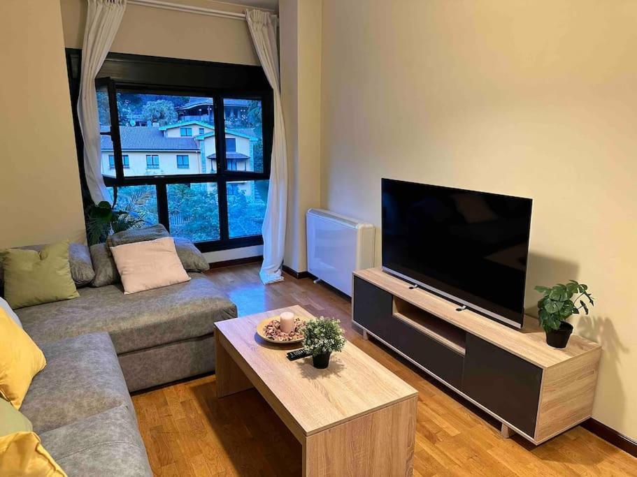 Apartamento Con Vistas A La Montana Infiesto Ngoại thất bức ảnh